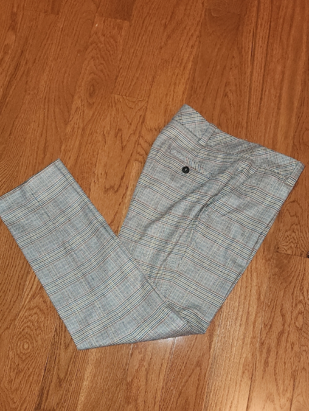 Women's Gray Plaid Trousers - Tailored Sophistication